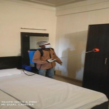 Hotel Rose Lodge Pune Esterno foto
