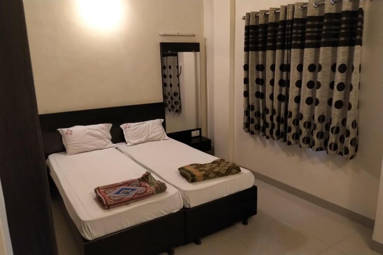 Hotel Rose Lodge Pune Esterno foto